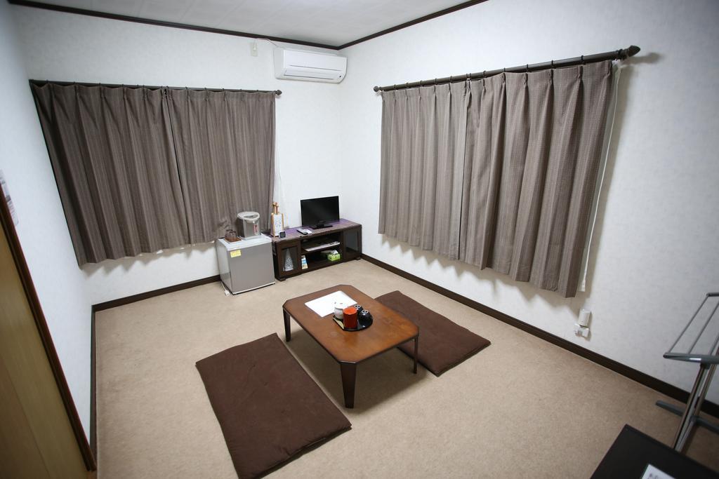 Minshuku Tenhou Hotel Takachiho Exterior photo